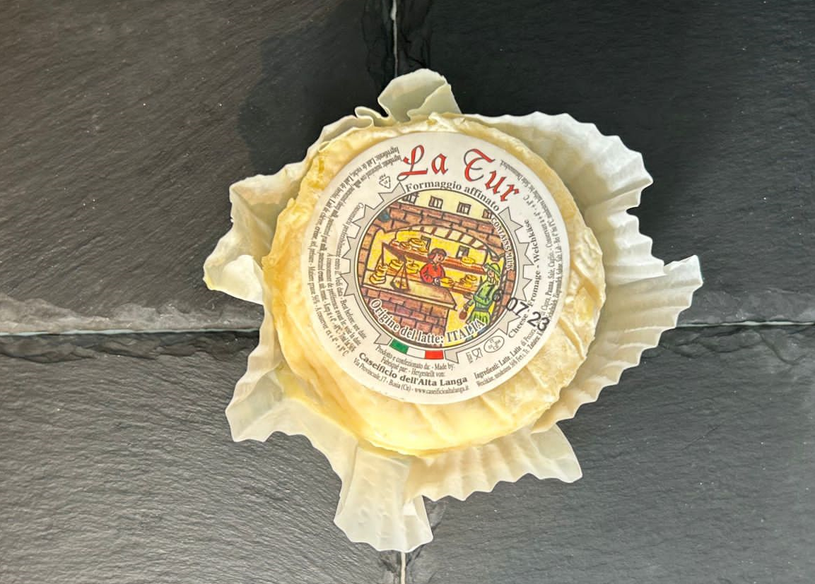LA TUR
